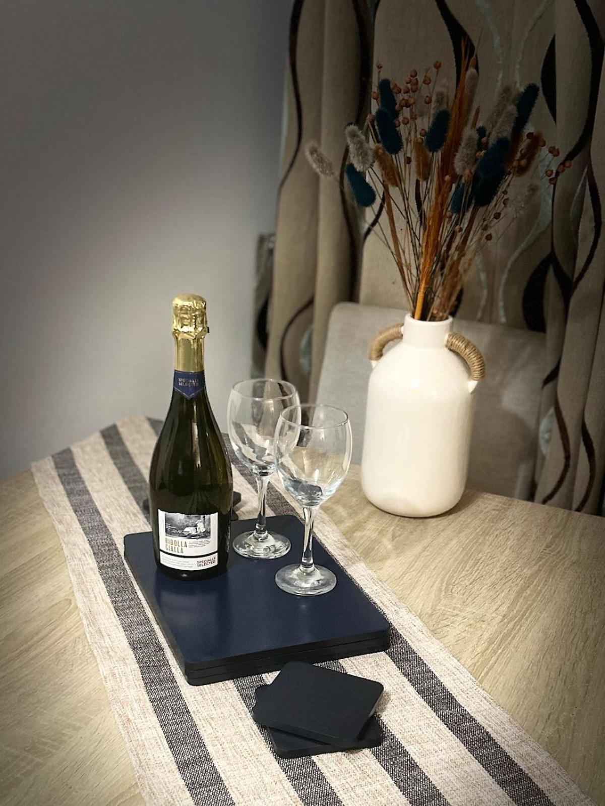 Bingley Retreat Apartment แคนเทอร์เบอรี ภายนอก รูปภาพ